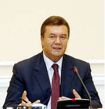Виктор янукович: «надеюсь, что законопроект о повышении пенсий и социальных выплат детям-сиротам и многодетным семьям поддержат почти все фракции»