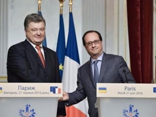 Олланд на встрече с Порошенко вновь заговорил о встрече «нормандской четверки»