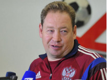 После поражения от команды Уэльса главный тренер сборной России Леонид Слуцкий подал в отставку 