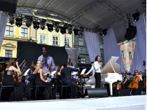 Джазовый фестиваль во Львове открыло двухчасовое выступление американского гитариста Пэта Мэтини (фото)