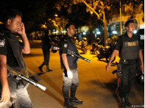 Полиция в Дакке