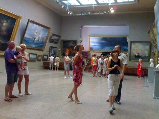 Из Крыма вывезли 38 картин Айвазовского