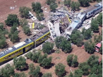 Спасательная операция на месте столкновения поездов в Италии длилась более 12 часов