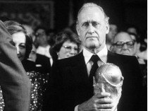 Бывший глава ФИФА Жоао Авеланж умер в возрасте 100 лет