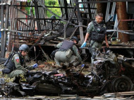 Взрывы возле отеля в Таиланде — погибла женщина, ранены еще 30 человек (фото)