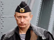 Путин привел Вооруженные силы России в полную боевую готовность 