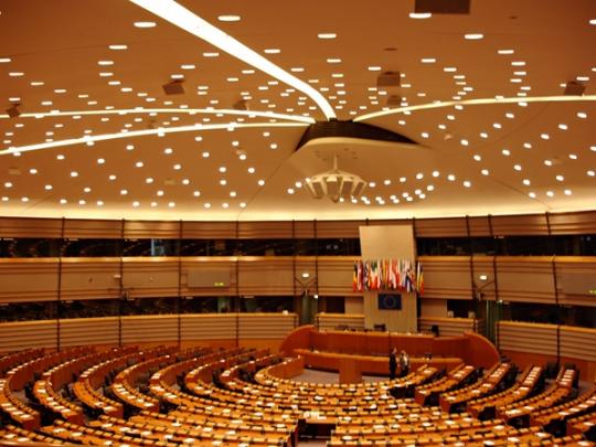 В Европарламенте сделали позитивный доклад по безвизу с Украиной