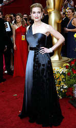 Британскую актрису кейт уинслет, предпочитающую темную одежду классического силуэта, американцы признали самой стильной знаменитостью