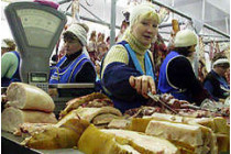 На столичных рынках цена на мясо снизилась
