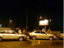Машина с Савченко попала в ДТП в Киеве (фото)