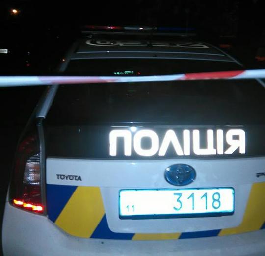 В Киеве в подъезде многоэтажки застрелили мужчину