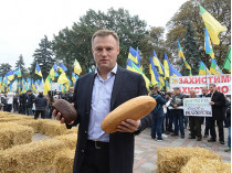Виталий Скоцик: «В ближайшее время килограмм мяса может подорожать до 150 гривен, а буханка хлеба — вырасти в цене на четыре гривни»