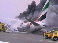 В аэропорту Дубая загорелся Boeing 777 (видео)