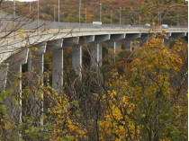 Мост, с которого прыгнул Джон Спинкер с детьми