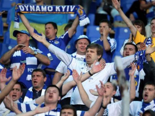 Десяткам фанатов «Динамо» запретили посещать матчи в Италии