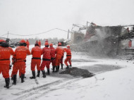 За пять дней взрывы на угольных шахтах Китая унесли жизни 38 человек
