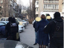 Одесские следователи потребовали 1 тыс. долл. за возврат владельцу его BMW