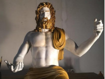 статуя Зевса в Олимпии