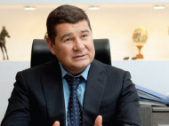 Суд разрешил задержать Онищенко для избрания ему меры пресечения