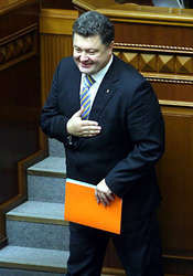 Парламент утвердил кандидатуру петра порошенко на должность министра иностранных дел