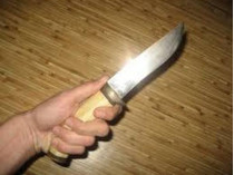 На Херсонщине пенсионер пытался убить себя ножом, выстрелив перед этим в соседа из охотничьего ружья