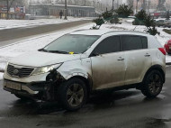 В Киеве девушка в наушниках погибла под колесами внедорожника (фото)
