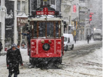 Стамбул в снегу