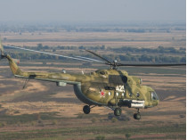 Пограничники зафиксировали 5 российских вертолетов на границе с Крымом