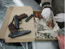 Полтавские правоохранители задержали торговца оружием 