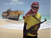 В Нигерии пираты похитили украинца и семерых россиян