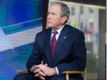 Буш-младший выступил за расследование возможных связей Трампа с Кремлем