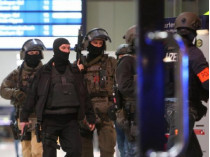 Полицейские на вокзале в Дюссельдорфе
