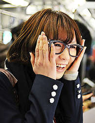 Японцы изобрели очки-переводчик, превращающие устную речь на иностранном языке в текст