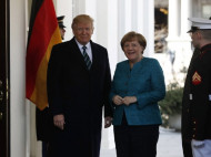 Меркель и Трамп договорились добиться мира в Украине
