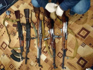 У наркоторговцев из Днепра полиция обнаружила наркотики на 6 миллионов гривен и целый арсенал (фото)
