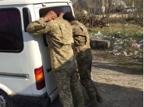В Тернополе военнослужащие воровали топливо из воинской части (фото)