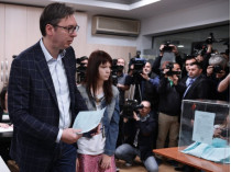Александр Вучич на избирательном участке