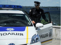 СМИ: патрульные в Киеве остановили автомобиль с пьяным сотрудником российского консульства