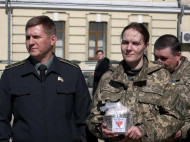 Столичная «Батькивщина» передала 10 000 освященных пасок в АТО
