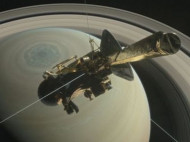 Зонд "Кассини" "нырнул" в кольца Сатурна и благополучно вернулся из этой "дыры" (фото)
