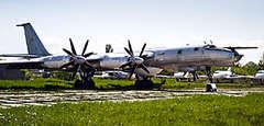 В татарский пролив упал военный противолодочный самолет ту-142