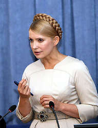 Юлия тимошенко: «у нас единственная просьба к президенту: выделить один миллиард гривен на борьбу с гриппом, иначе замедлится закупка лекарств и медицинского оборудования»