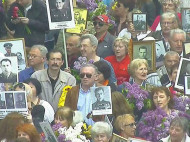 В Одессе «Бессмертный полк» принес на Аллею Славы портреты маршала Жукова и погибших при пожаре в Доме профсоюзов (фото)
