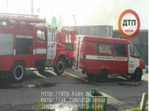 В Киеве произошел масштабный пожар на «Дарницком рынке» (фото)