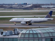 На борт самолета United Airlines снова проник скорпион 