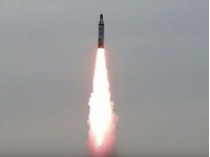 Северная Корея провела испытания ракеты средней дальности