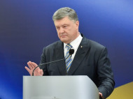 Порошенко будет добиваться продления санкций против России на 12 месяцев