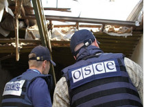 Эксперты ОБСЕ на месте разрушений
