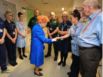 Королева Великобритании в клинике