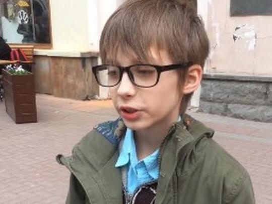 Полиция Москвы извинилась перед родителями мальчика, задержанного за чтение «Гамлета» (видео)